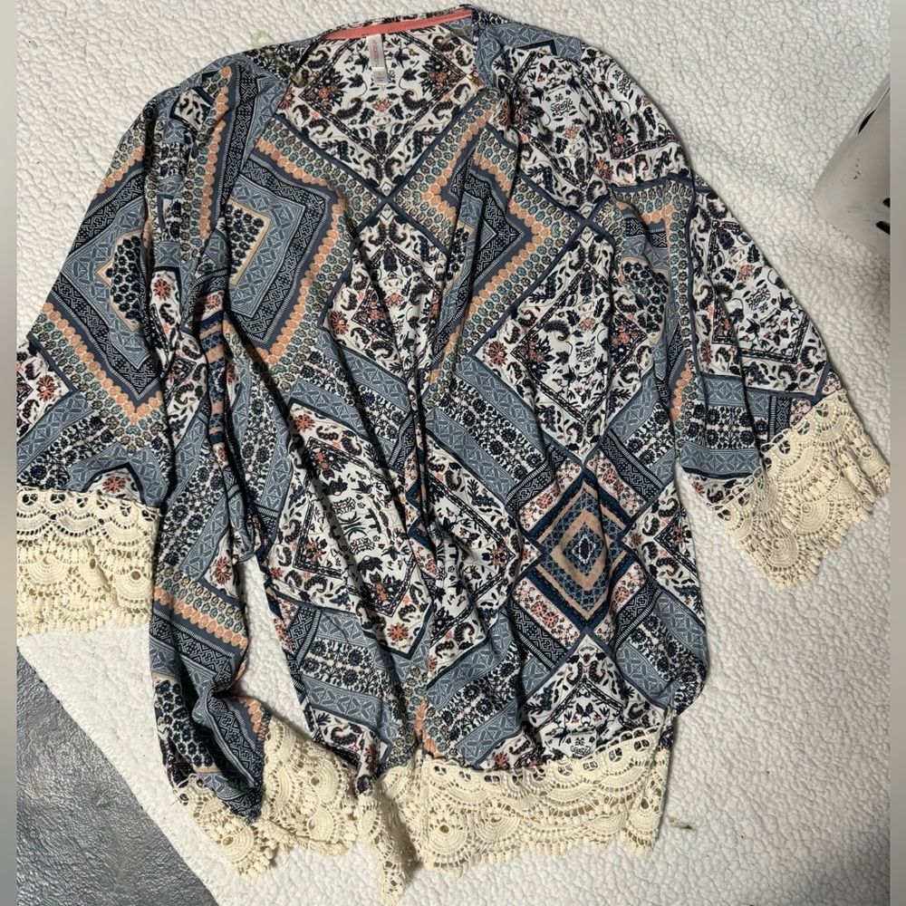 Size Large xhilaration brand